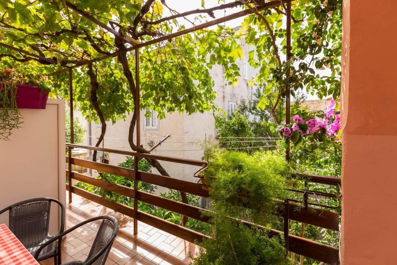 Apartments By The Sea Mali Losinj Veli Lošinj Exterior foto